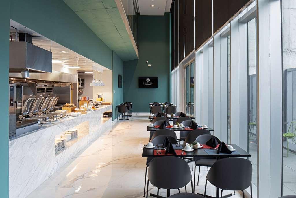 Galeria Plaza Monterrey Hotel Restaurant photo